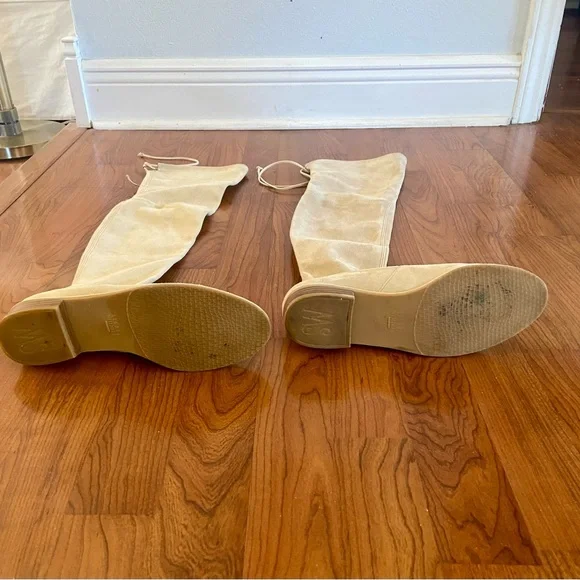 Stuart Weitzman Lowland over the knee suede boots - Picture 4 of 11